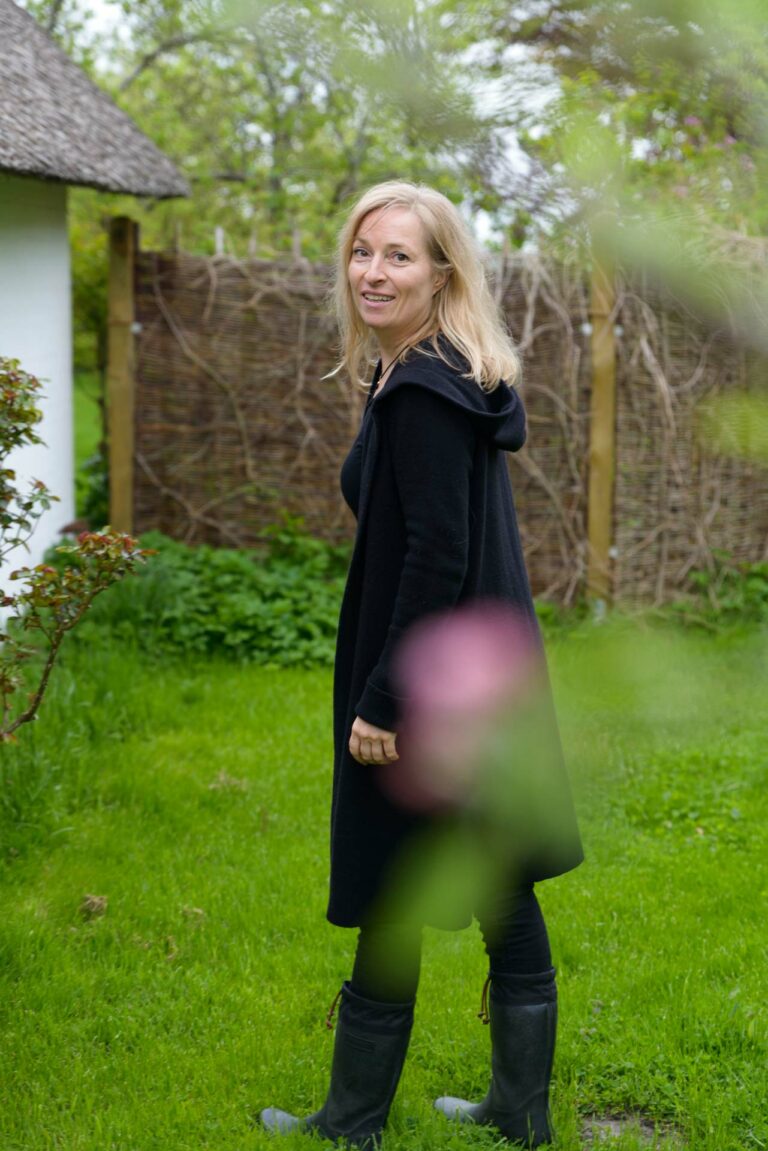 nikola anne mehlhorn portraits homestory 20210514 D8H 8372 Nikola-Anne Mehlhorn - Autorin